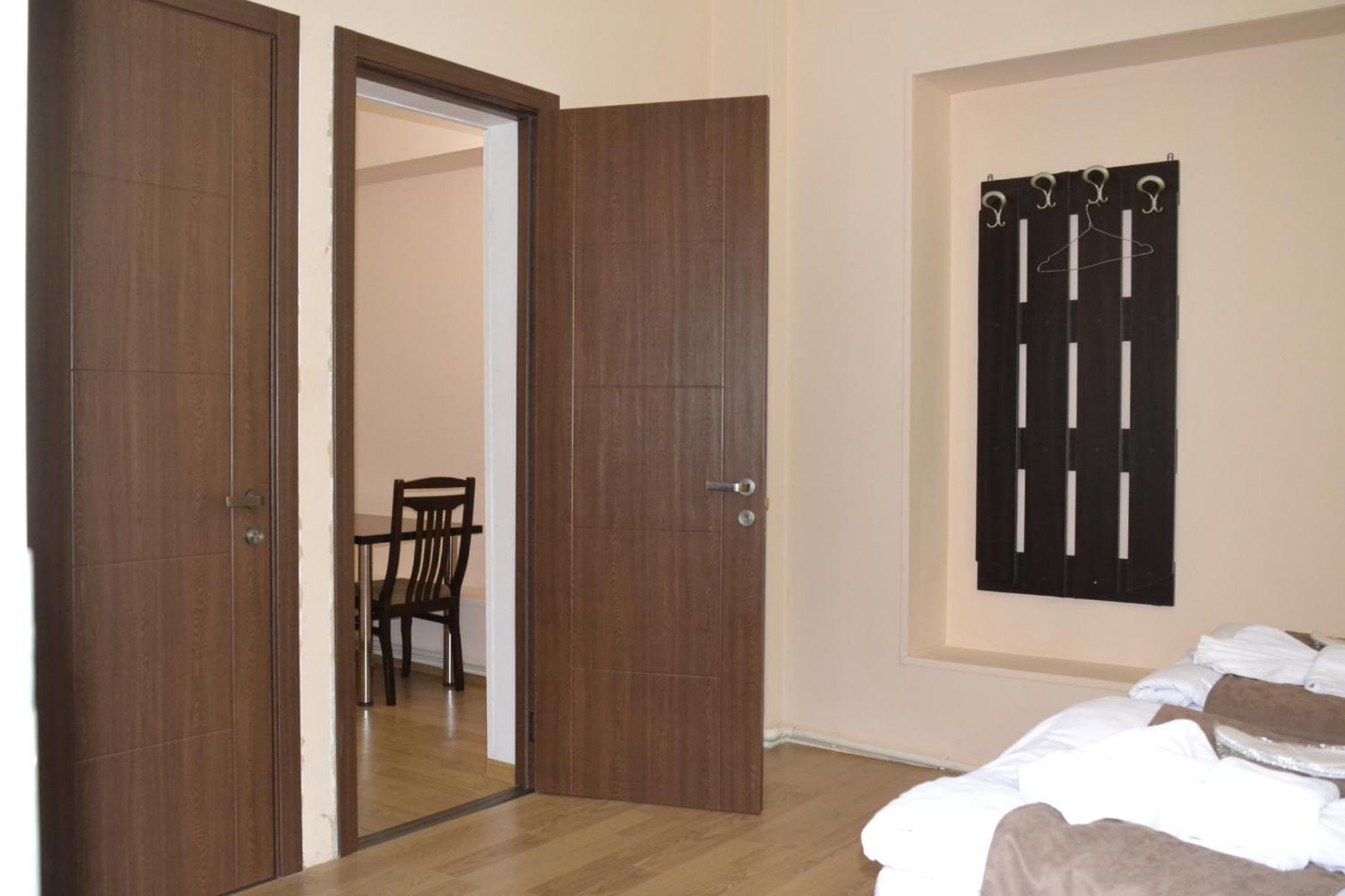Hotel Imereti ティビリシ エクステリア 写真