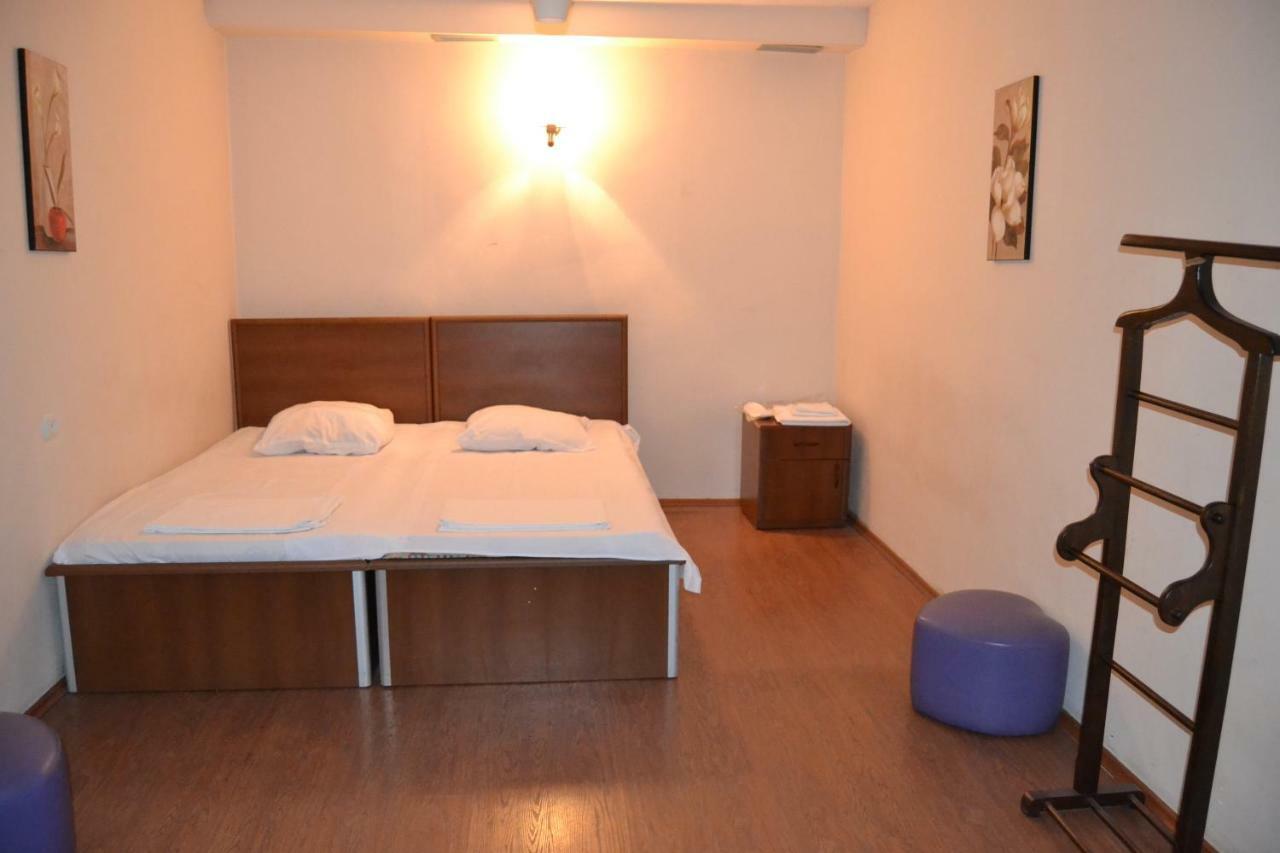 Hotel Imereti ティビリシ エクステリア 写真
