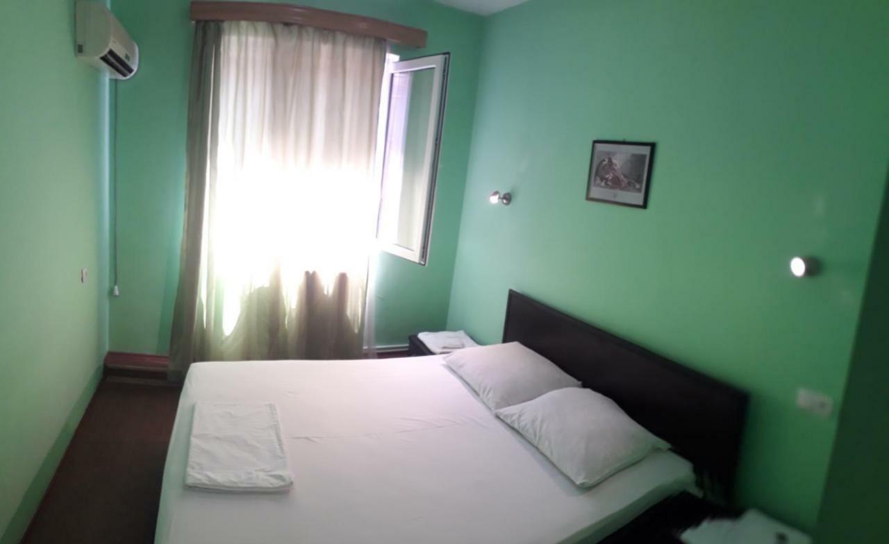 Hotel Imereti ティビリシ エクステリア 写真